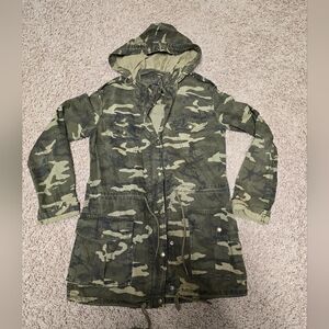 Camouflage Hooded 2010's Jacket, Xxs